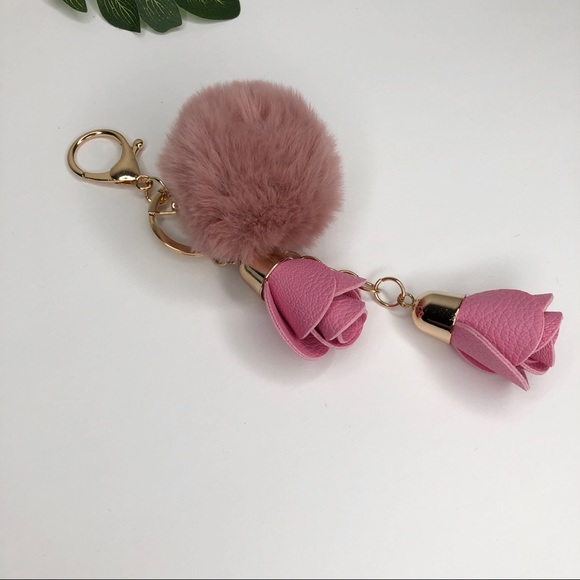 Accessories - Flower Pom pom Keychain